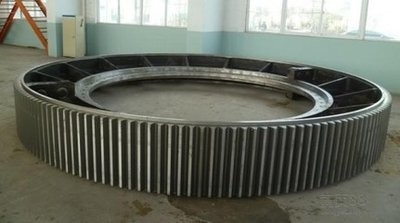 Peralatan Pertambangan Ball Mill Girth Gear Ball Mill Spare Part Pinion Gear