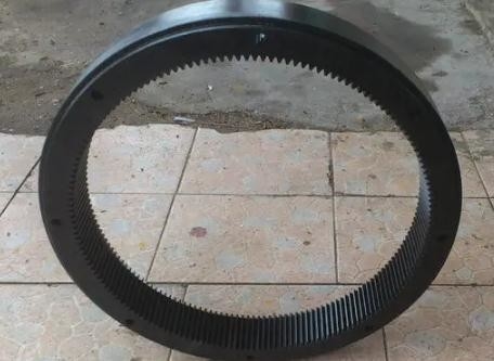 Spur Diameter Besar Ring Gear Mill Girth Gear Dengan Kekerasan 220 ~ 240