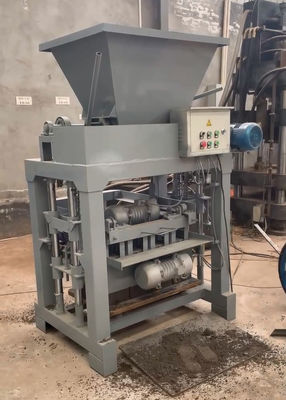 Mesin Pembuat Batako Mesin Diesel Ekstruder Kecil 1800 Potongan/H