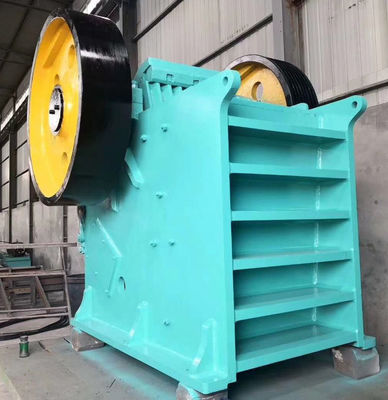 21T / H PE Mobile Jaw Crusher Mesin Penghancur Batu Sedang Dan Halus