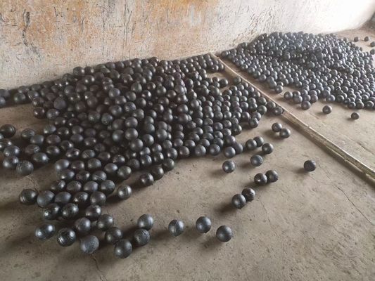 Media penggilingan bola baja 20-150mm yang dapat disesuaikan 55-67HRC dan pabrik bola baja pabrik bola mill